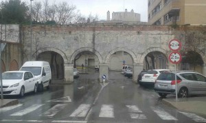 Aqueducte sota la pluja